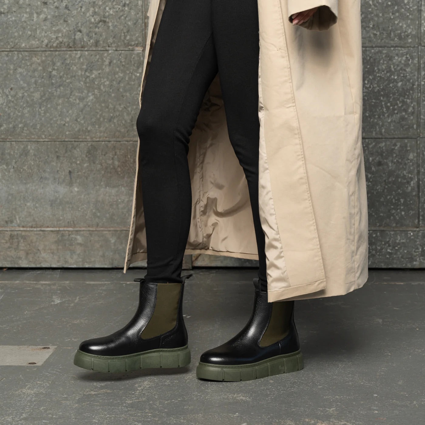 SHOE THE BEAR CHELSEA BOOTS BLK KHAKI Jago