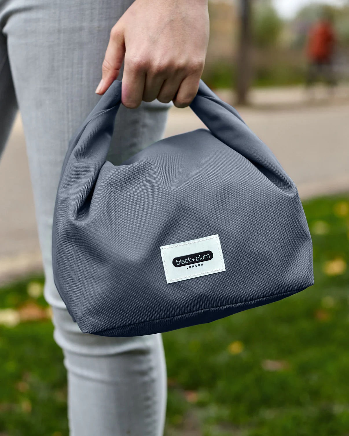 BLACK + BLUM LUNCH BAG SLATE