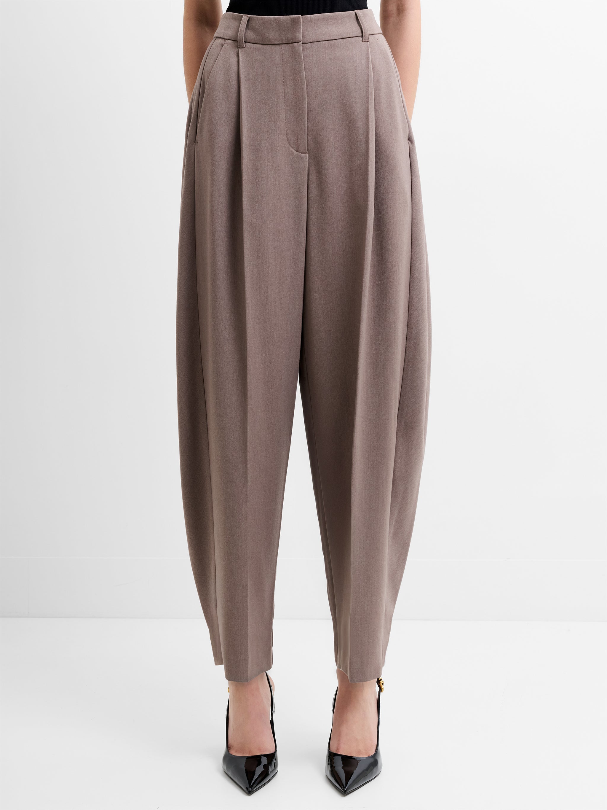 FRENCH CONNECTION VIENNA TAPERED TAUPE BROWN