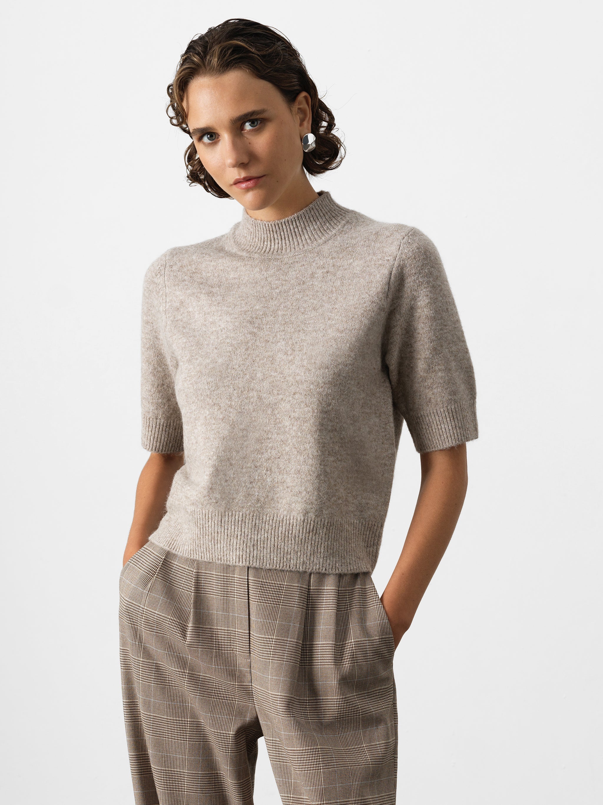 FRENCH CONNECTION KEZIA S/S AN ALMOND NUETRAL