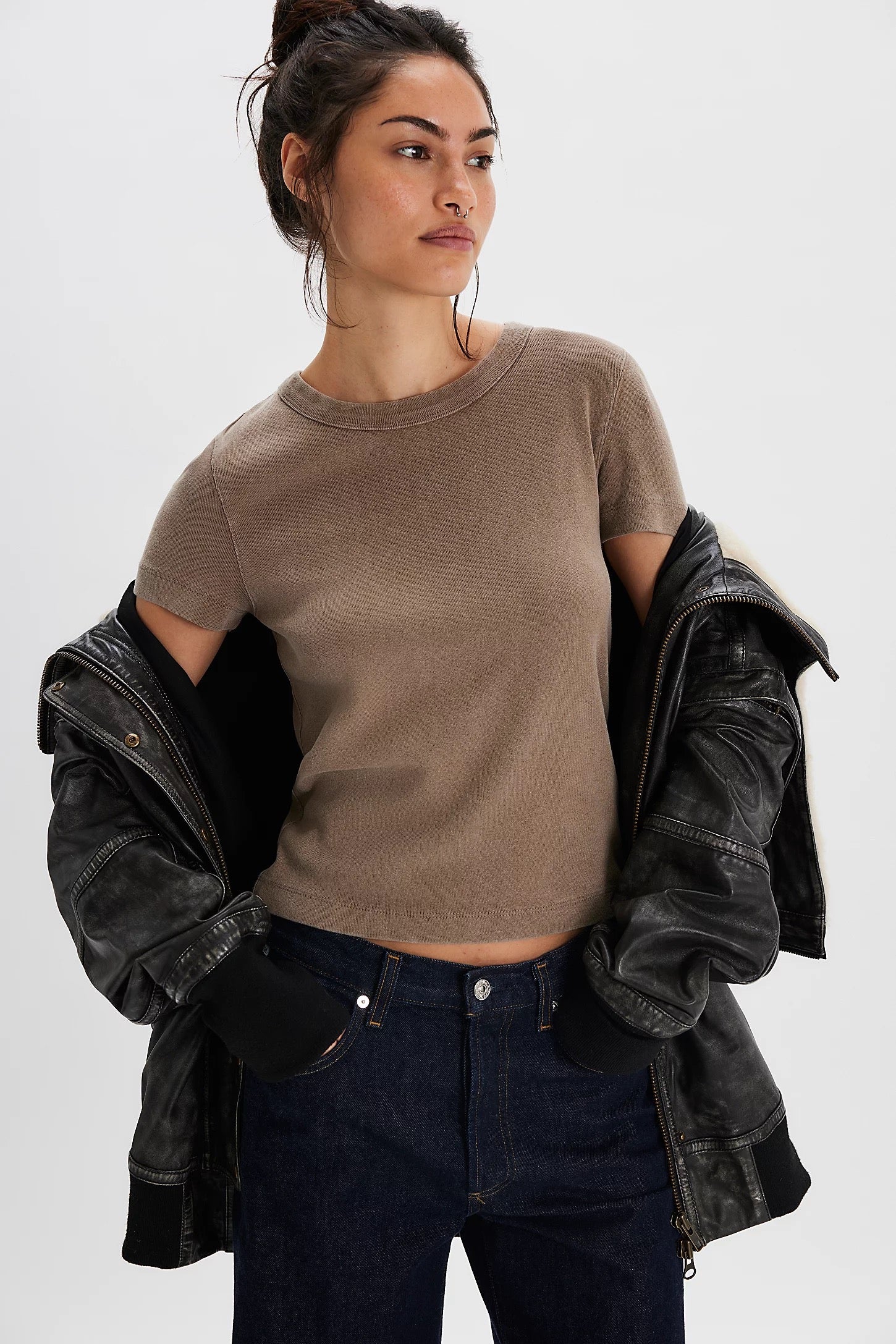 FREE PEOPLE  ATLAS CREW TEE DUSTED COCOA