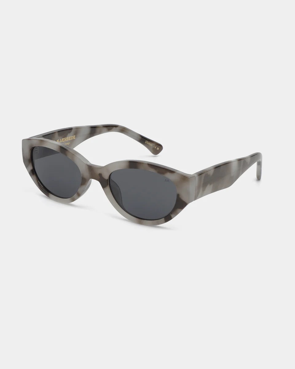 A.KJAERBEDE SUNGLASSES  WINNIE COOKIE DOUGH