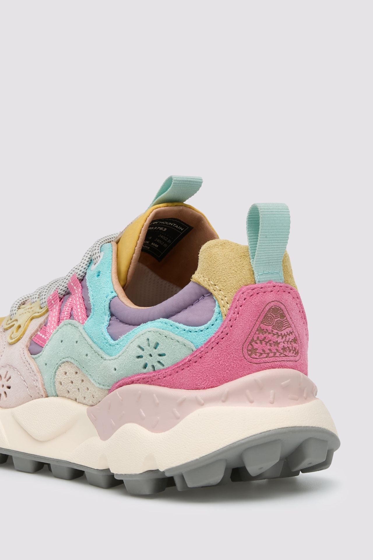 FLOWER MOUNTAIN YAMANO 3 PINK OCHRE LT PINK