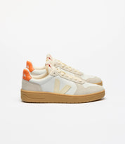 VEJA V-82 LEATHER PURE CALCAIRE FURY