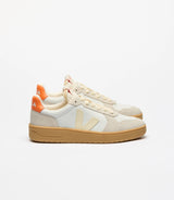 VEJA V-82 LEATHER PURE CALCAIRE FURY