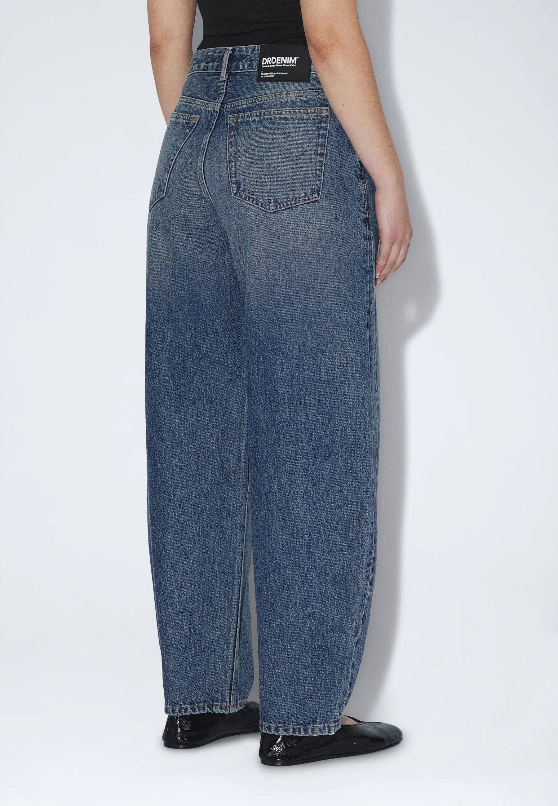 DR DENIM NANCI TWIST SEAM STREAM MID FADE DIRT