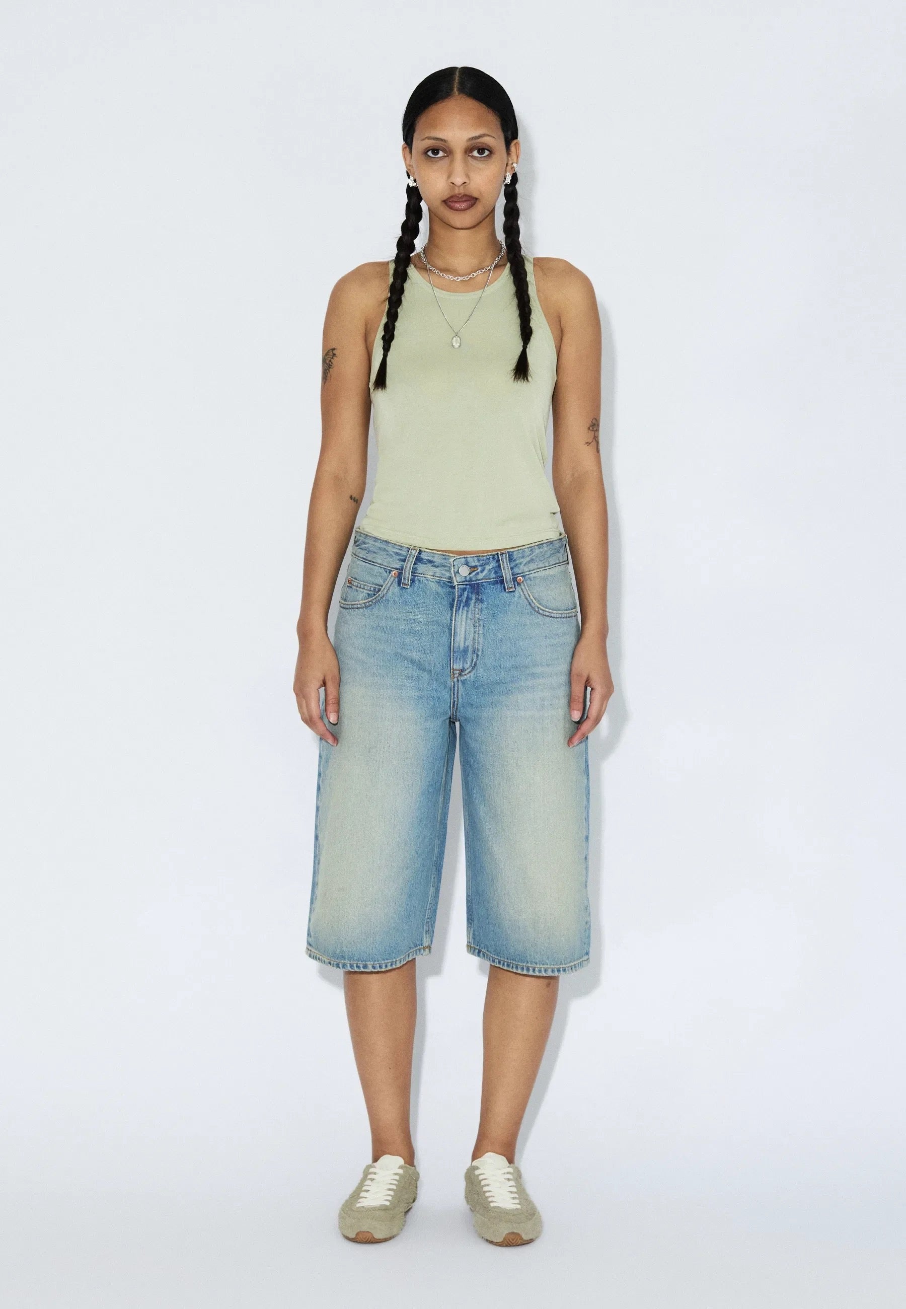 DR DENIM BREE SHORT STREAM SKY AGED