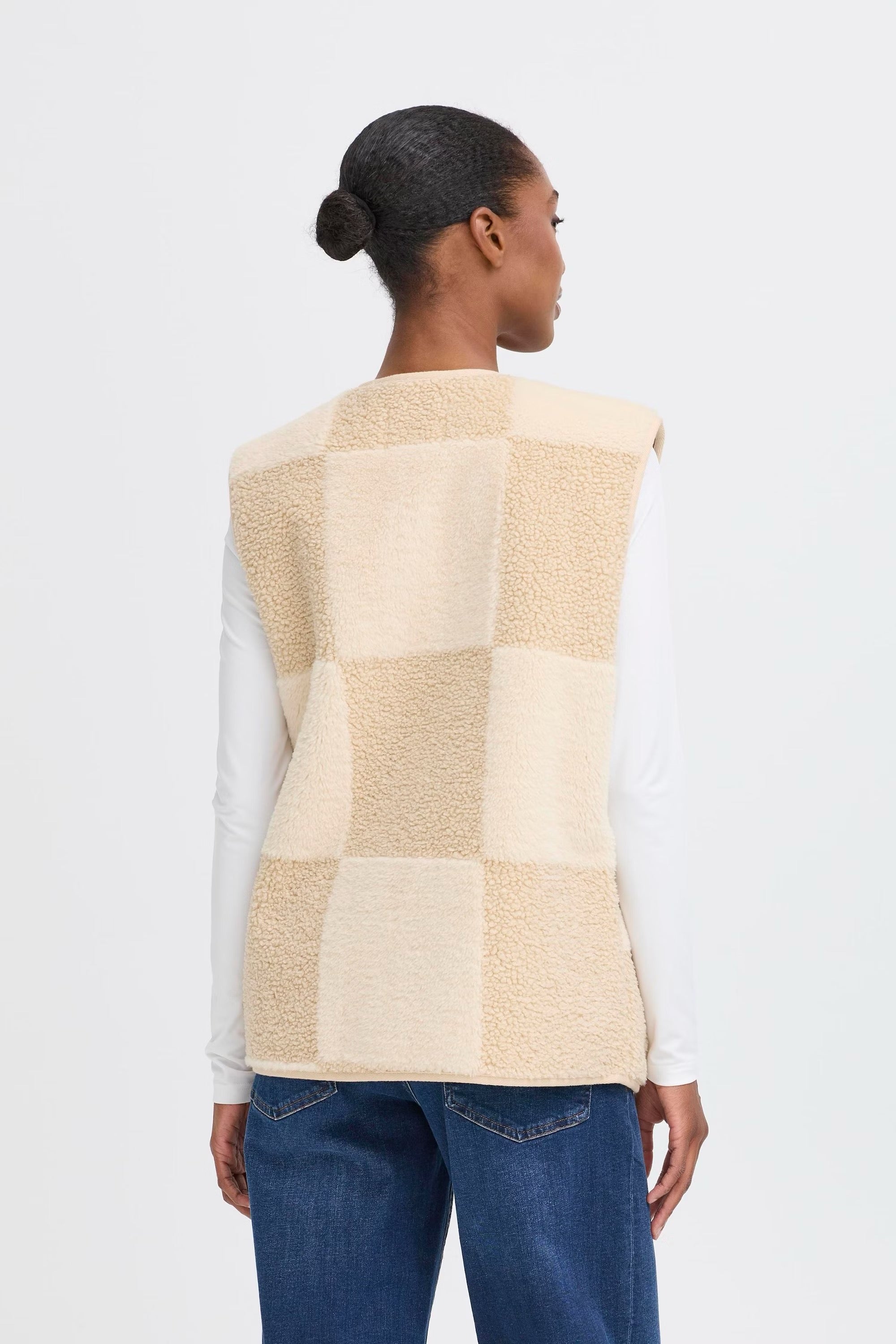 ICHI TONZA WA FOG VEST