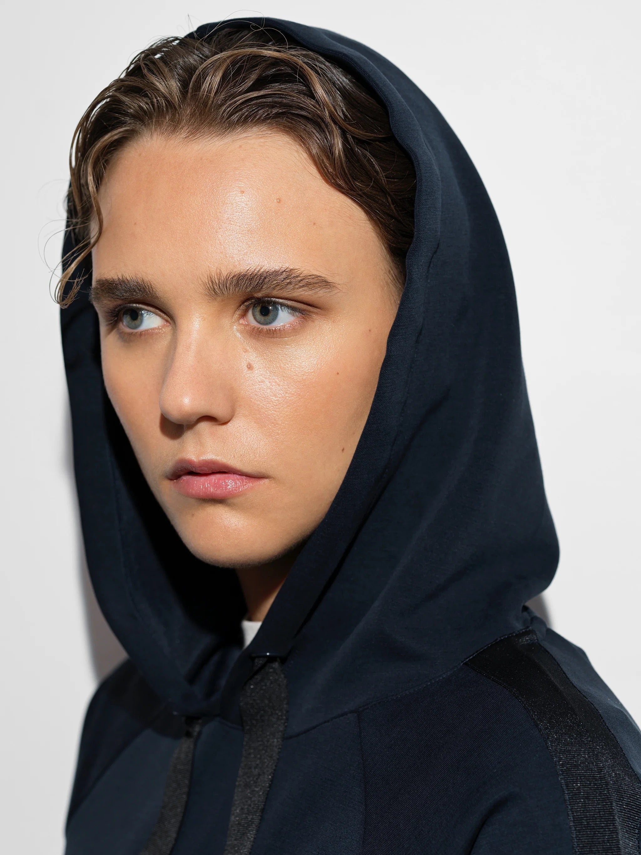 FRENCH CONNECTION WREN TRIM HOOD NAVY/BLACK