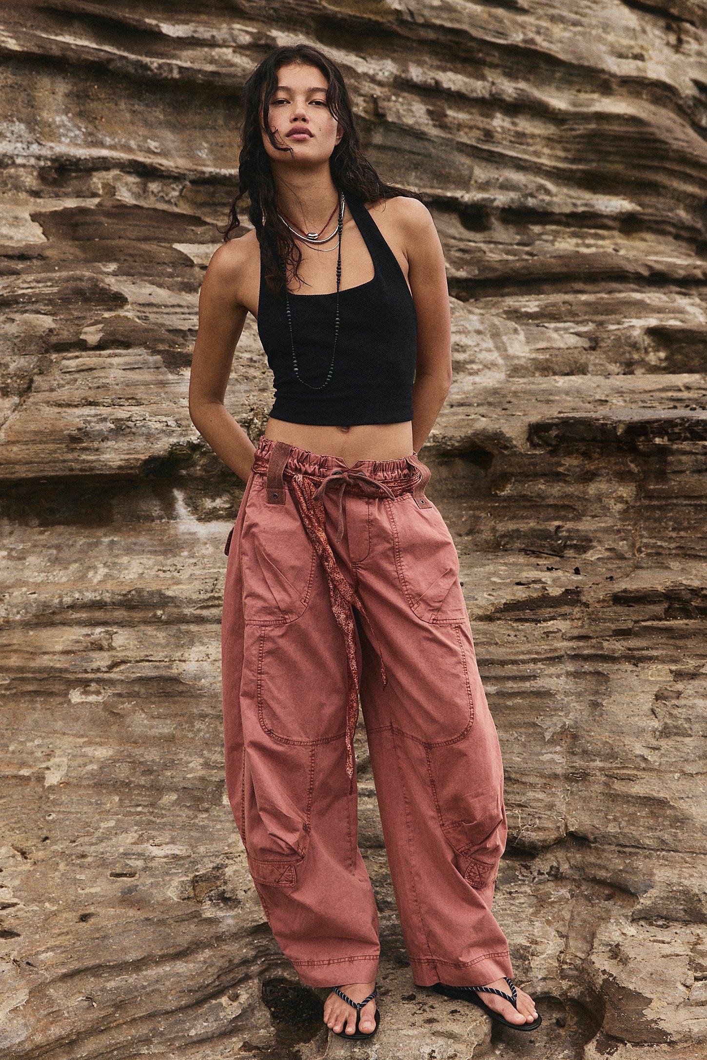 FREE PEOPLE ONSET PARACHUTE PANT DARK RED