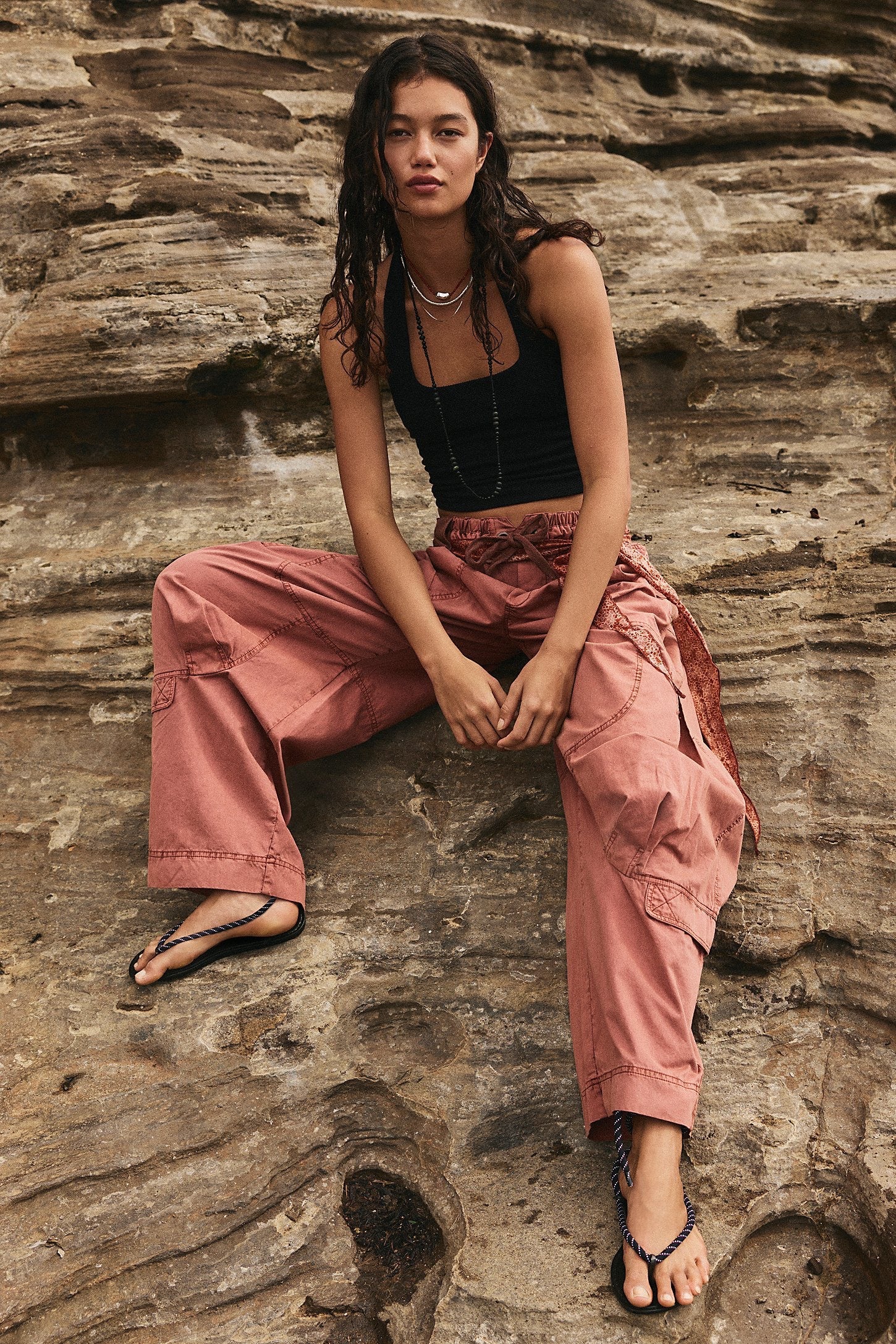 FREE PEOPLE ONSET PARACHUTE PANT DARK RED