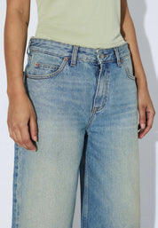 DR DENIM BREE SHORT STREAM SKY AGED