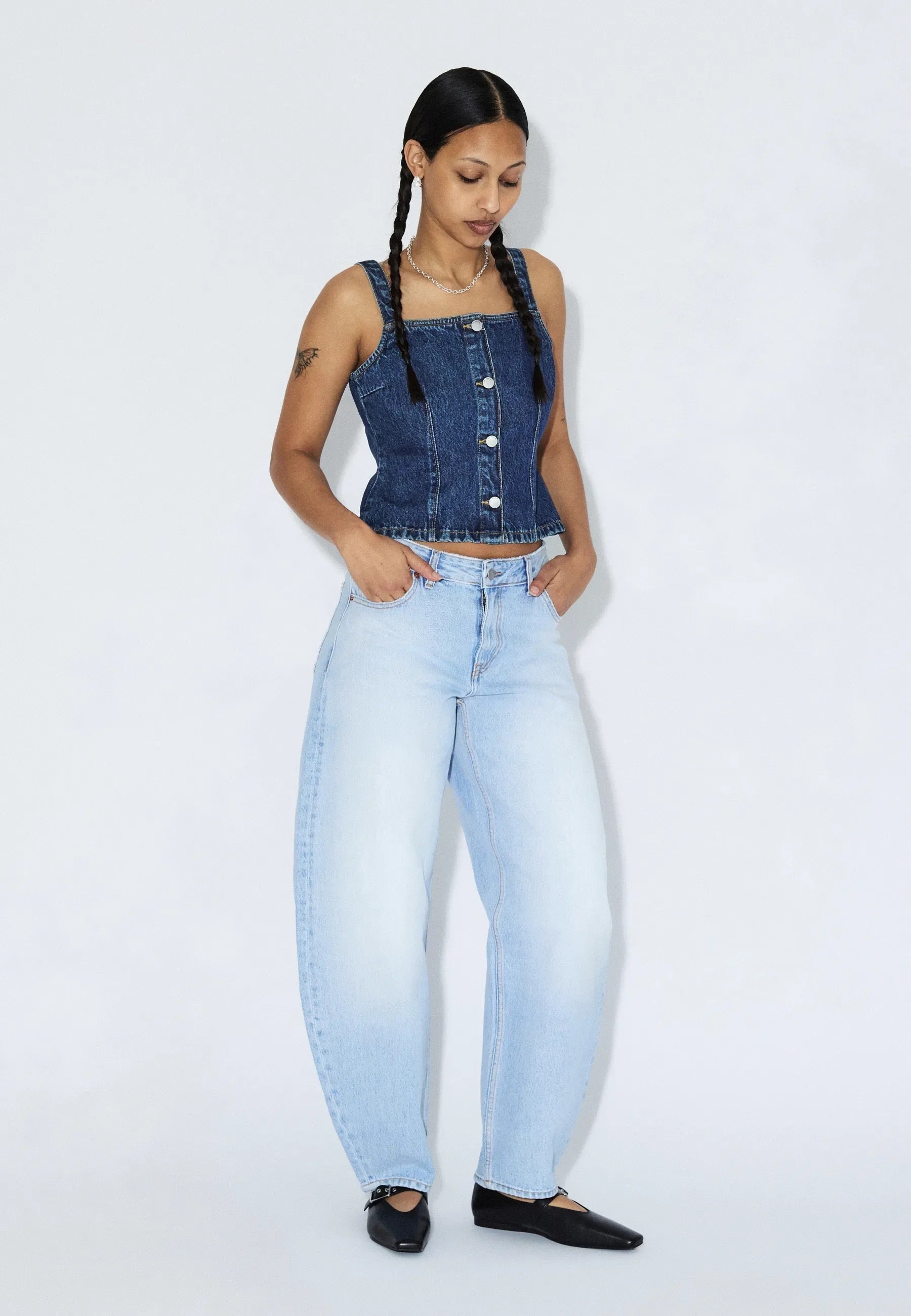 NANCI BARREL STREAM LIGHT FADE JEANS