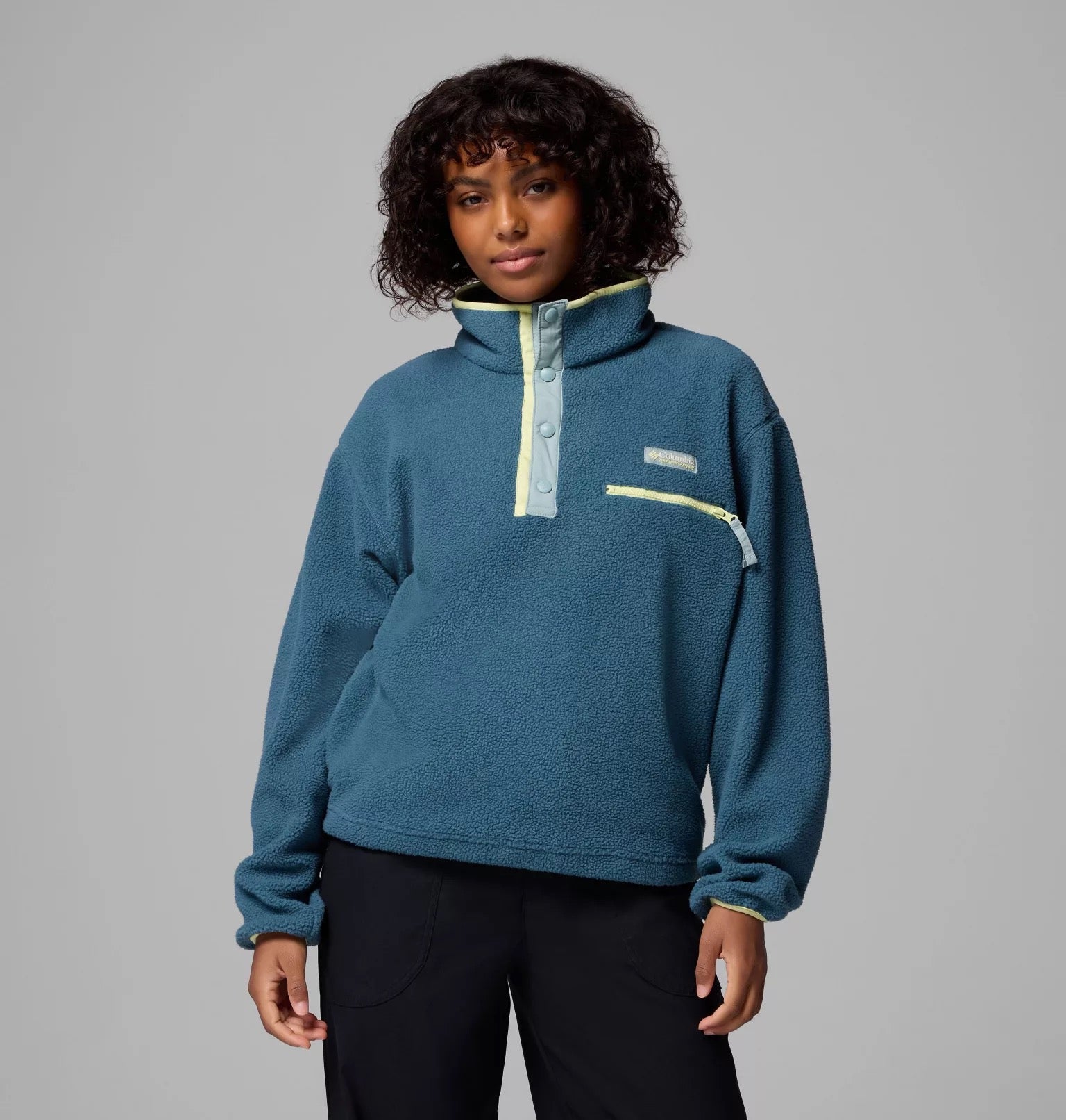 COLUMBIA  HELVETIA II CROP EVERBLUE FLEECE