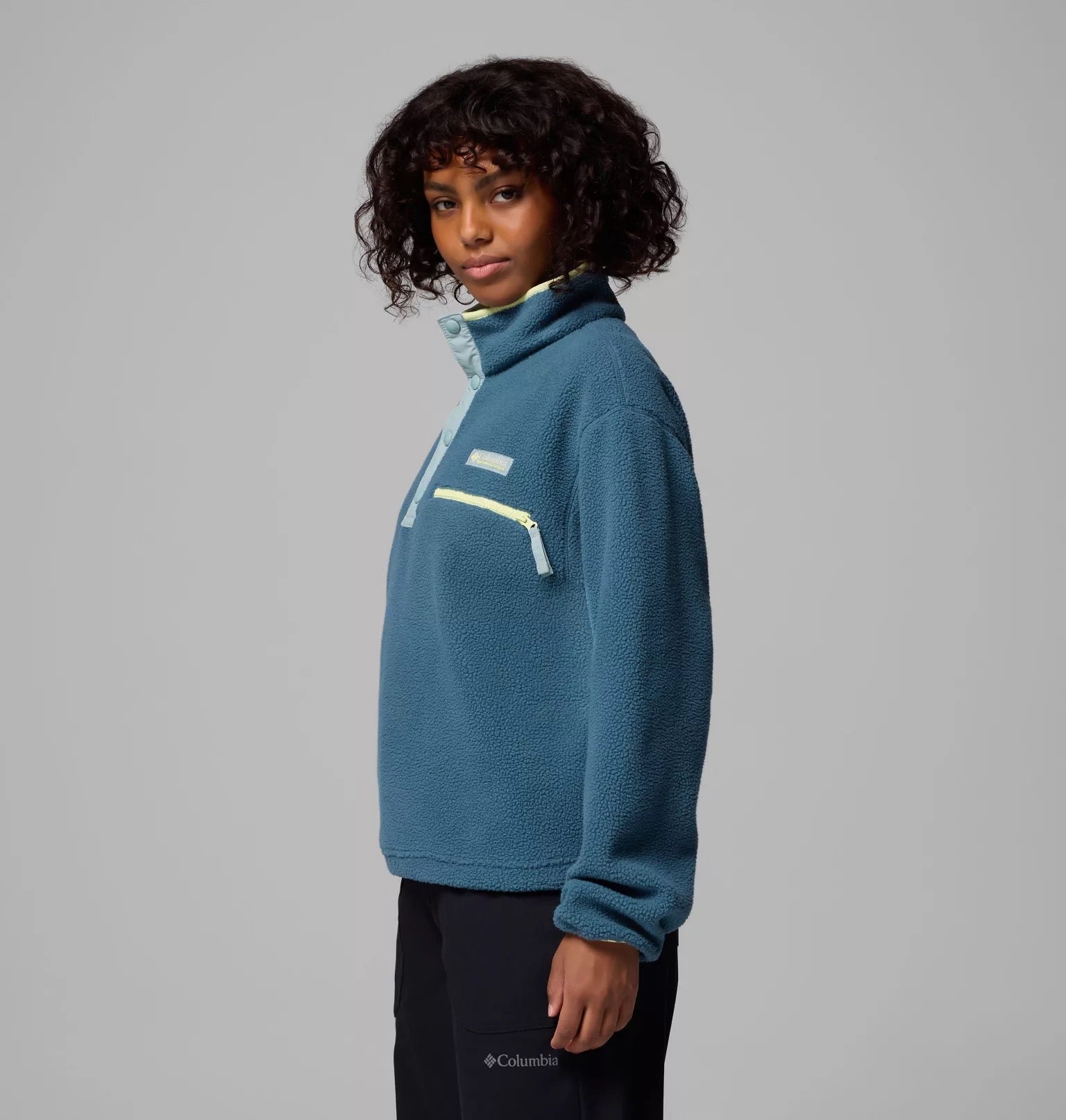 COLUMBIA  HELVETIA II CROP EVERBLUE FLEECE