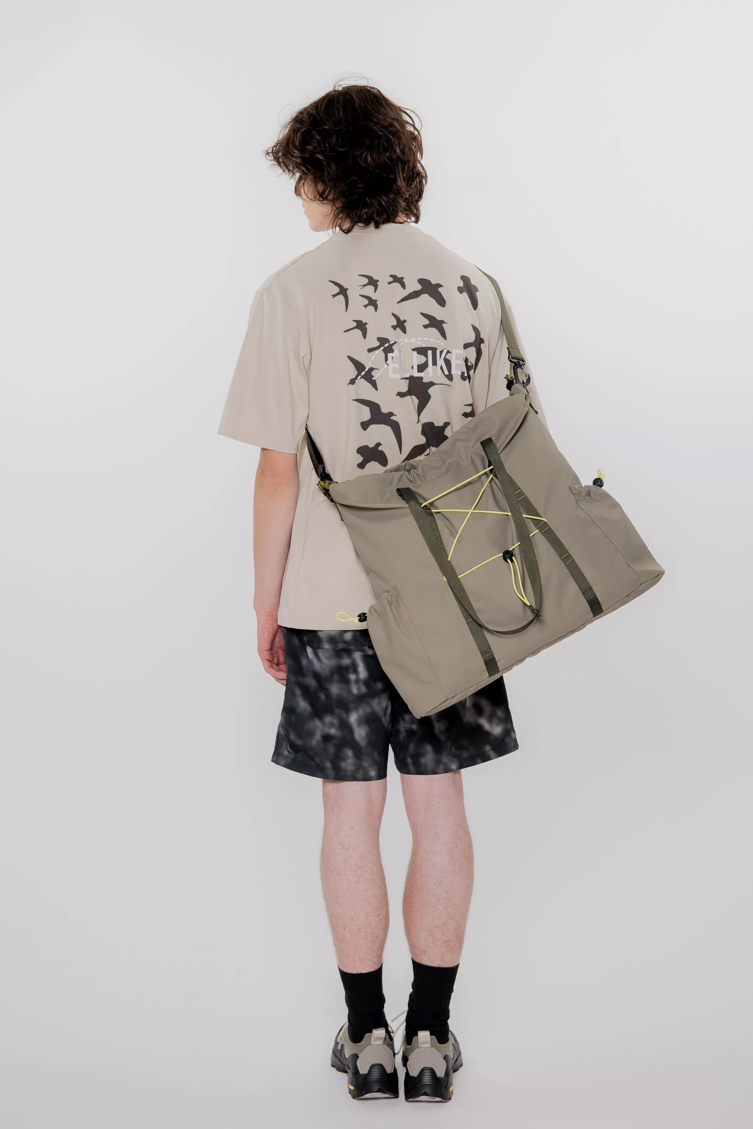 ELLIKER LAMMER TOTE TAUPE