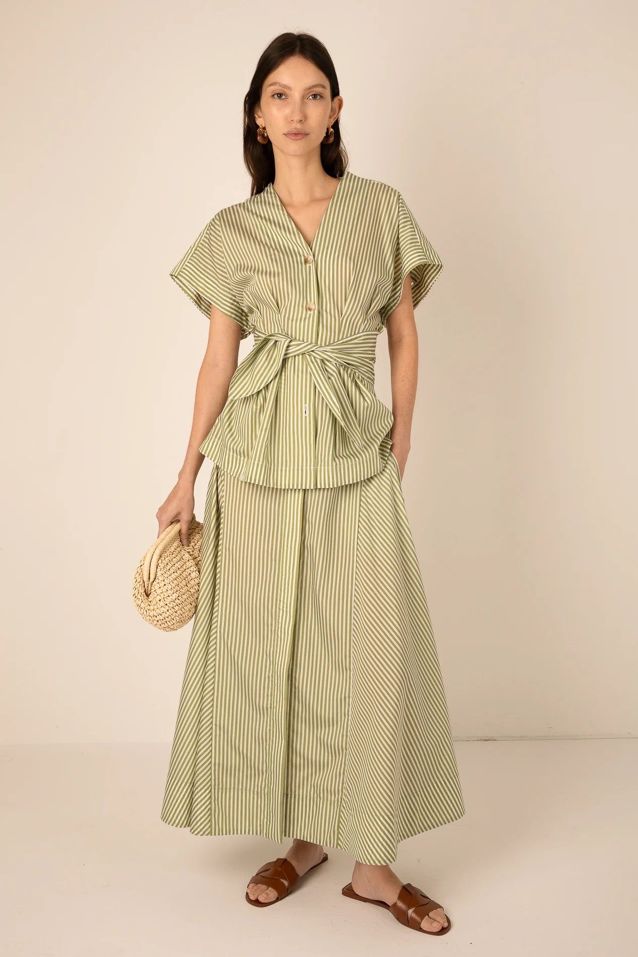 VIVERE REESE V NECK GREEN STRIPE