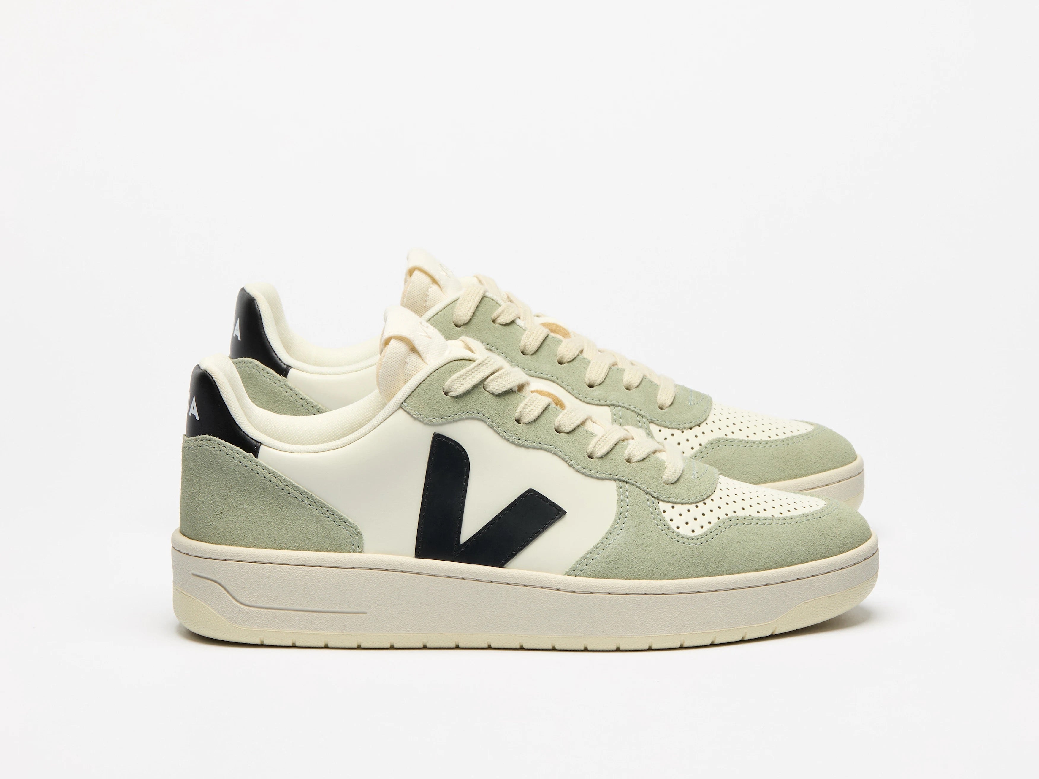 VEJA V 10 PRIME LEATHER PURE BLACK CLAY