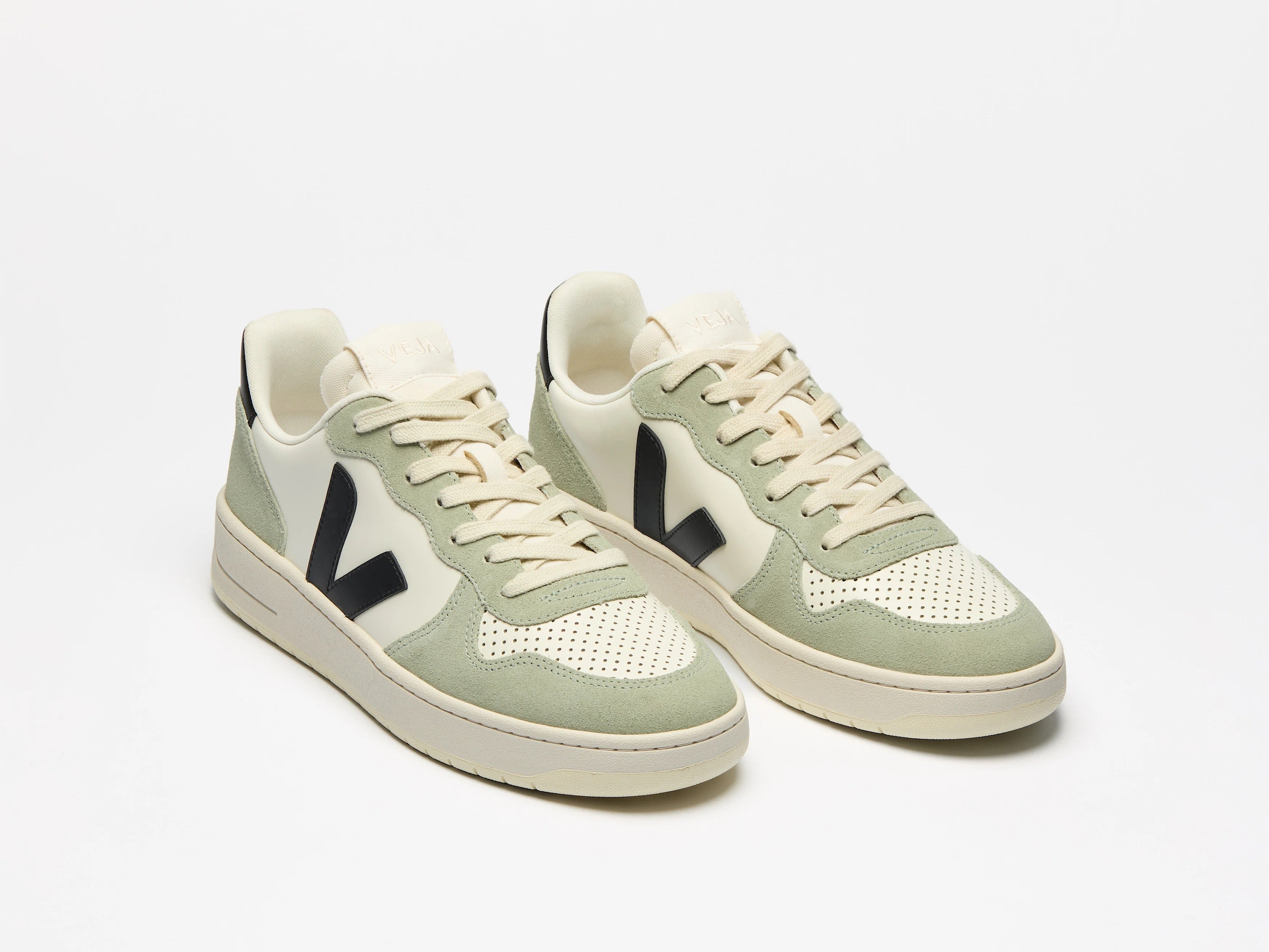VEJA V 10 PRIME LEATHER PURE BLACK CLAY
