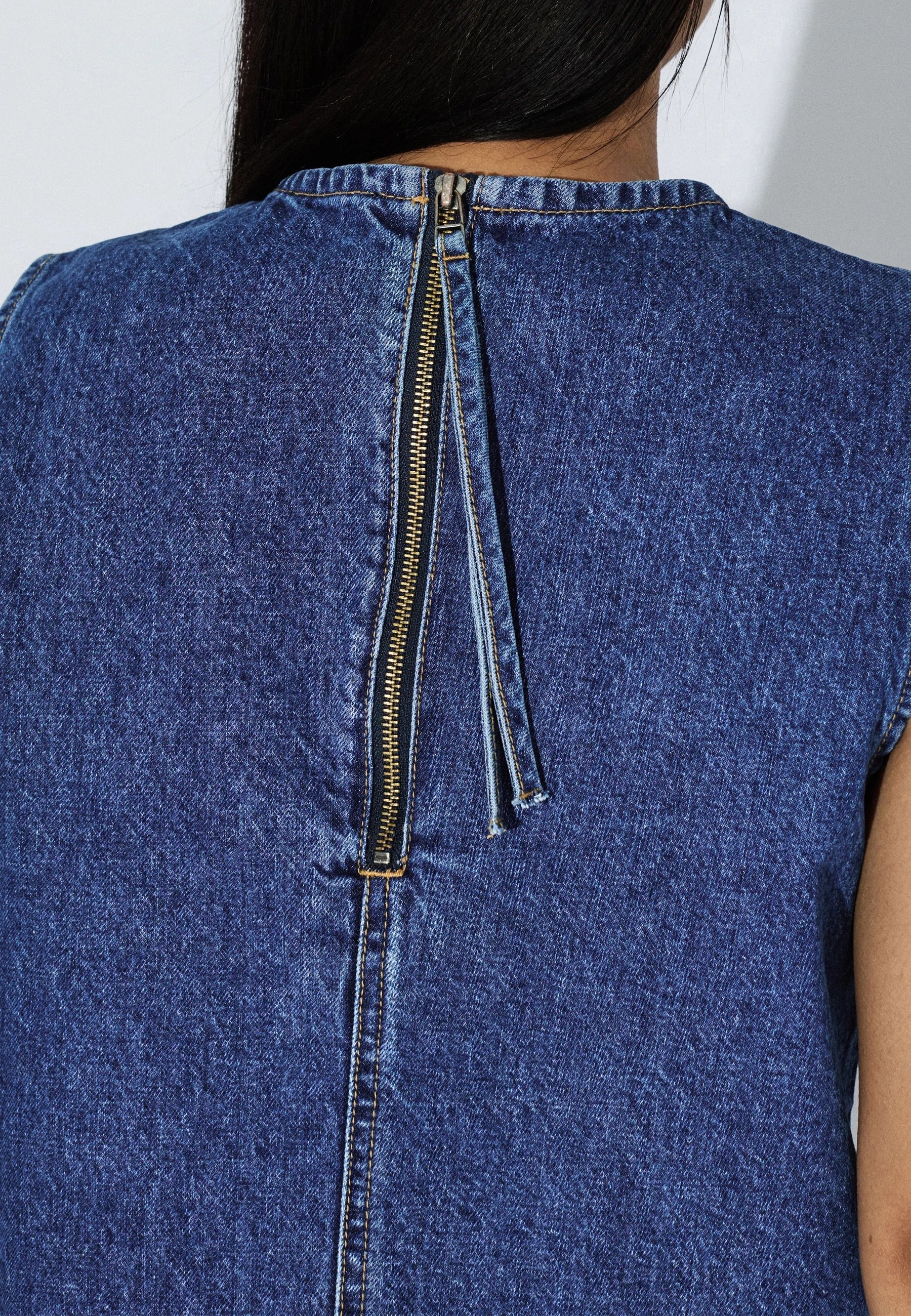 DR DENIM ERIN TOP HAZE MID RETRO