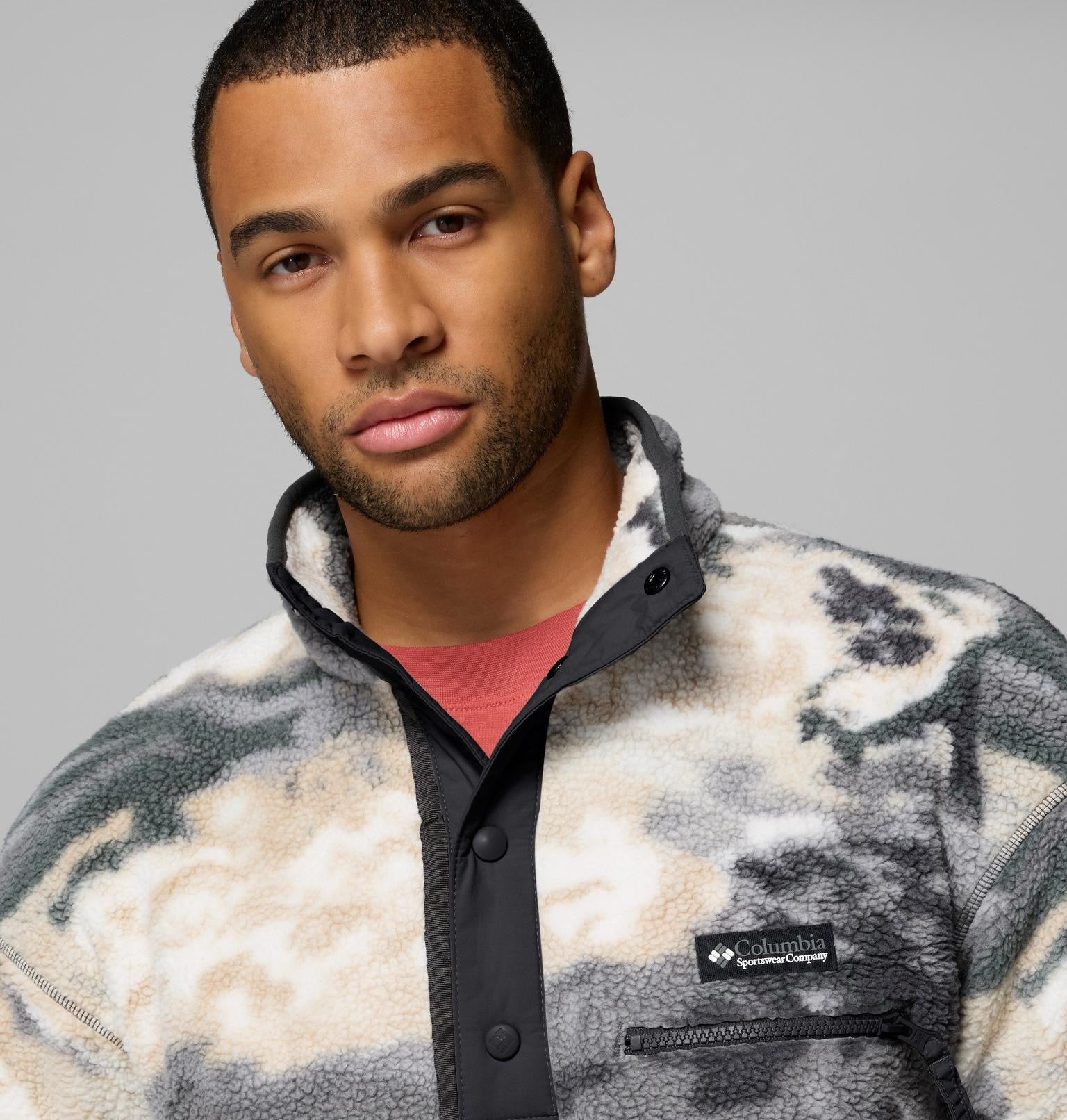 COLUMBIA  HELVETIA II PRINT  SHARK DREAMING