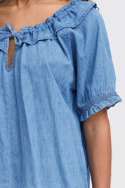 ICHI BARCY SS LIGHT BLUE CHAMBREY TOP