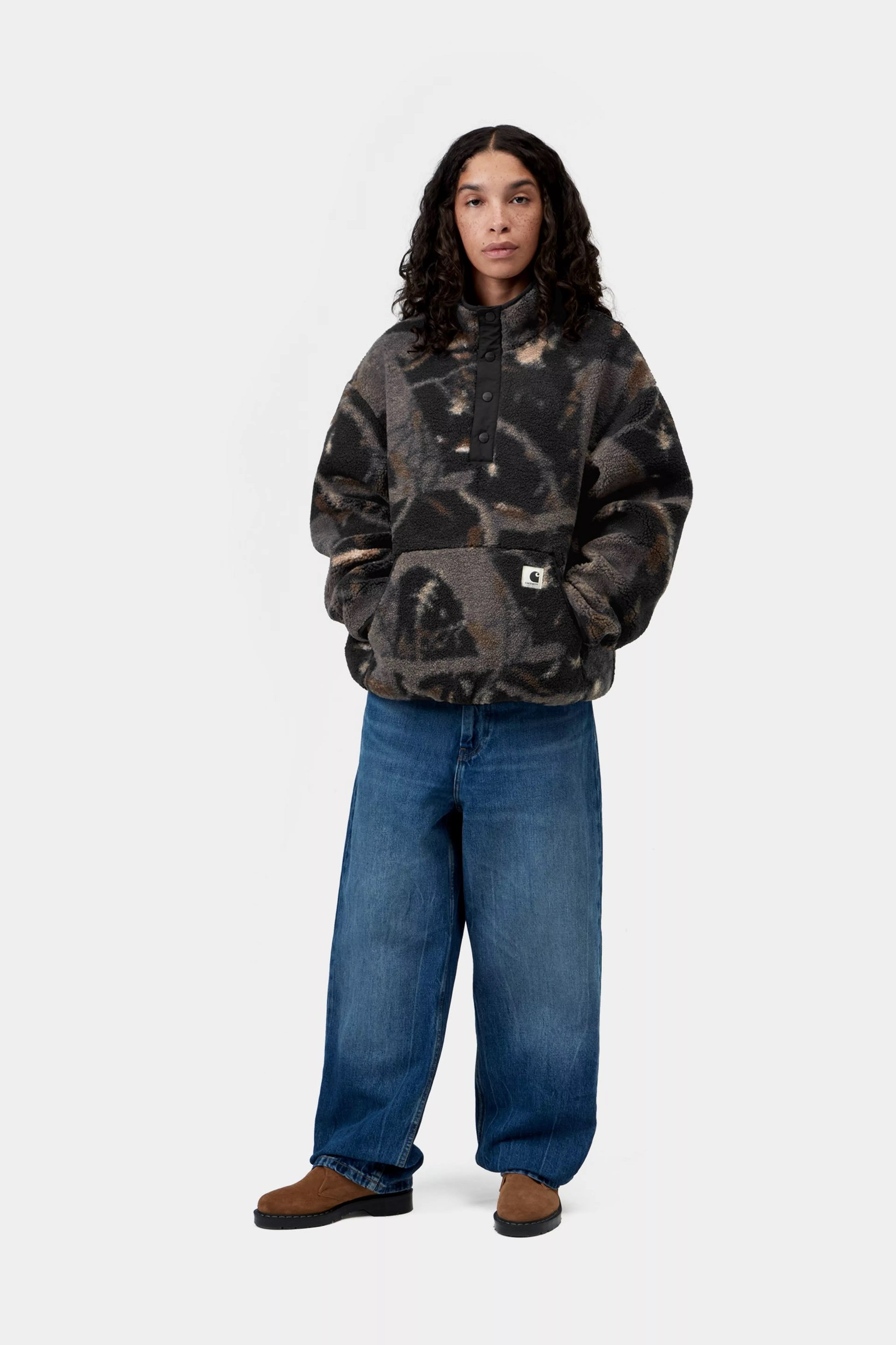 CARHARTT WIP  ELLIOT LINER CAMO FEATHER TREE BLACK