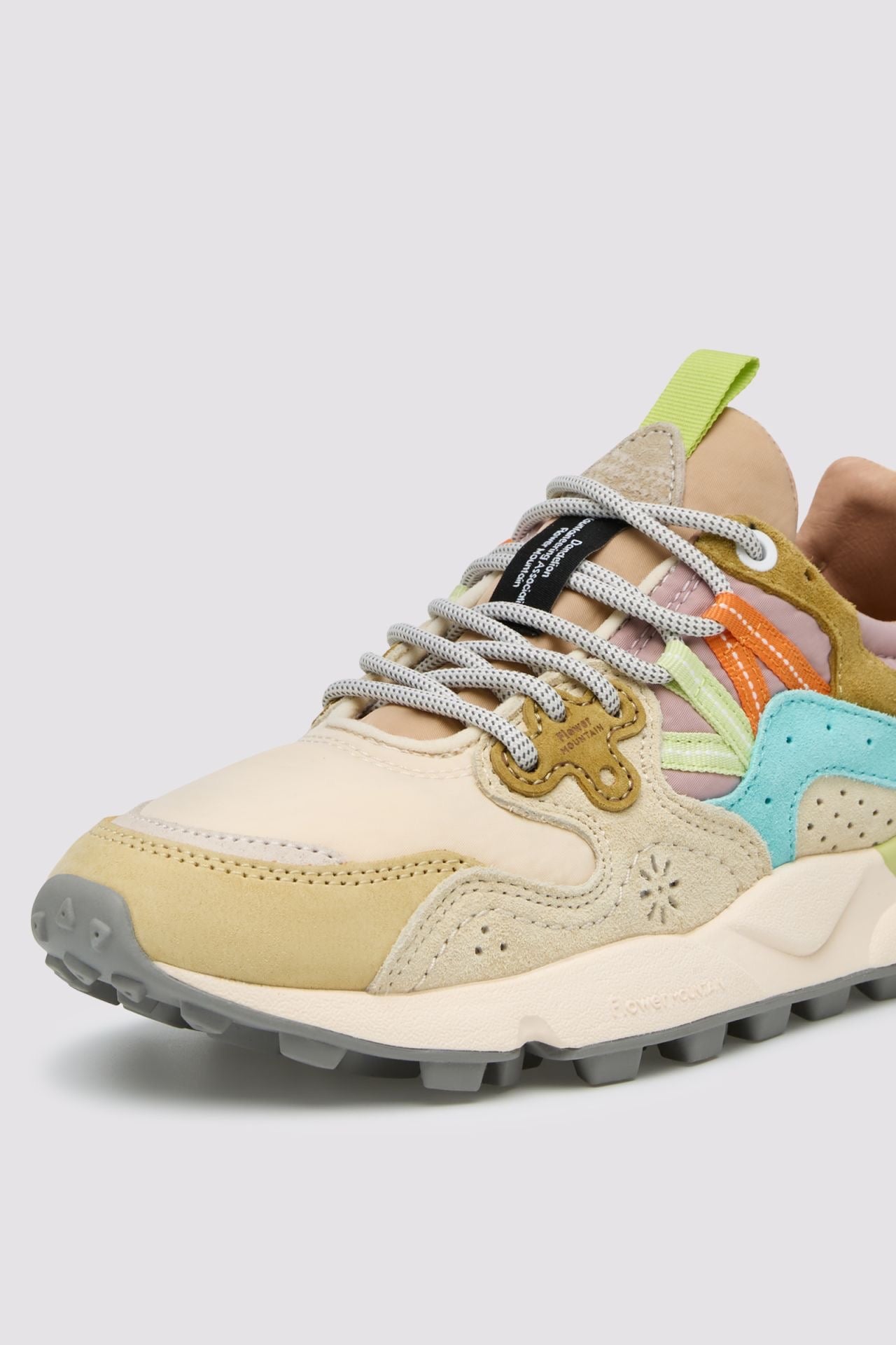 FLOWER MOUNTAIN YAMANO 3 CREAM/MILK/LTBLUE
