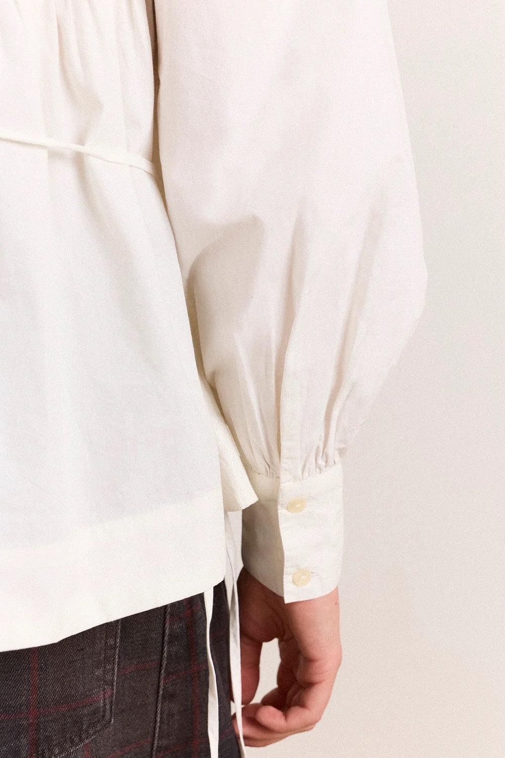 DAMSON MADDER  LETTIE BOW White