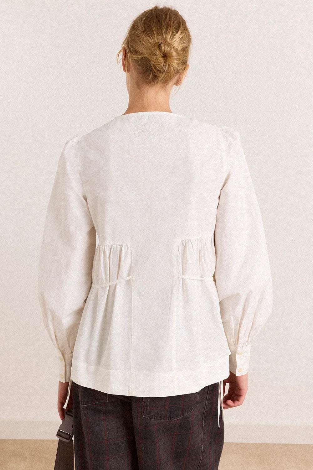DAMSON MADDER  LETTIE BOW White
