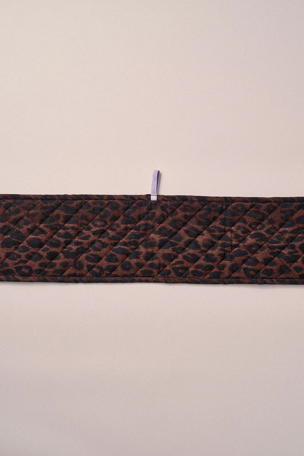 DAMSON MADDER DOUBLE OVEN GLOVE DARK LEOPARD/LILAC