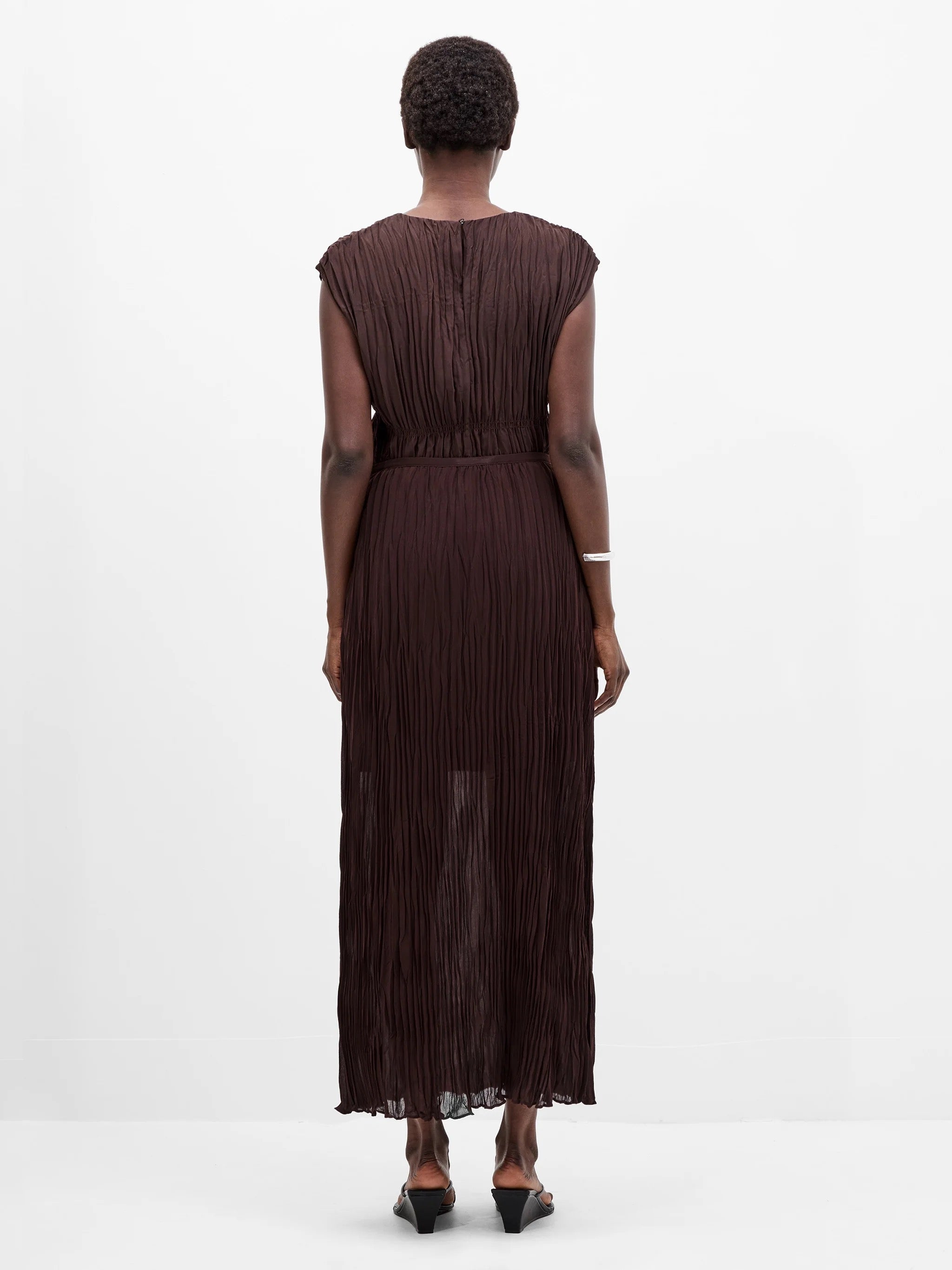 FRENCH CONNECTION SAYLOR PLEAT BITTER CHOCOLATE