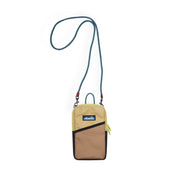 KAVU  ESSENTIAL CASE FOREST PASS