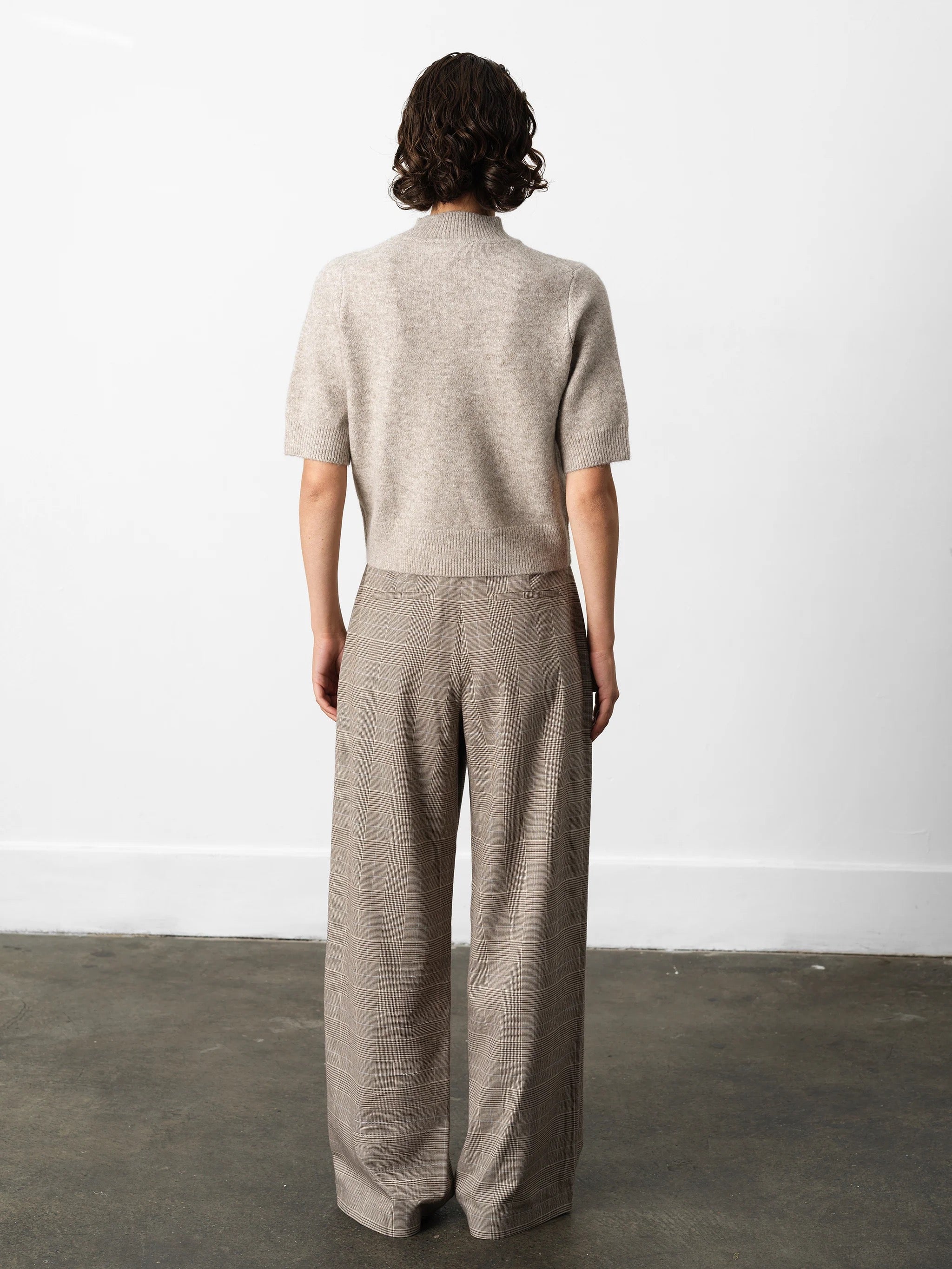 FRENCH CONNECTION KEZIA S/S AN ALMOND NUETRAL