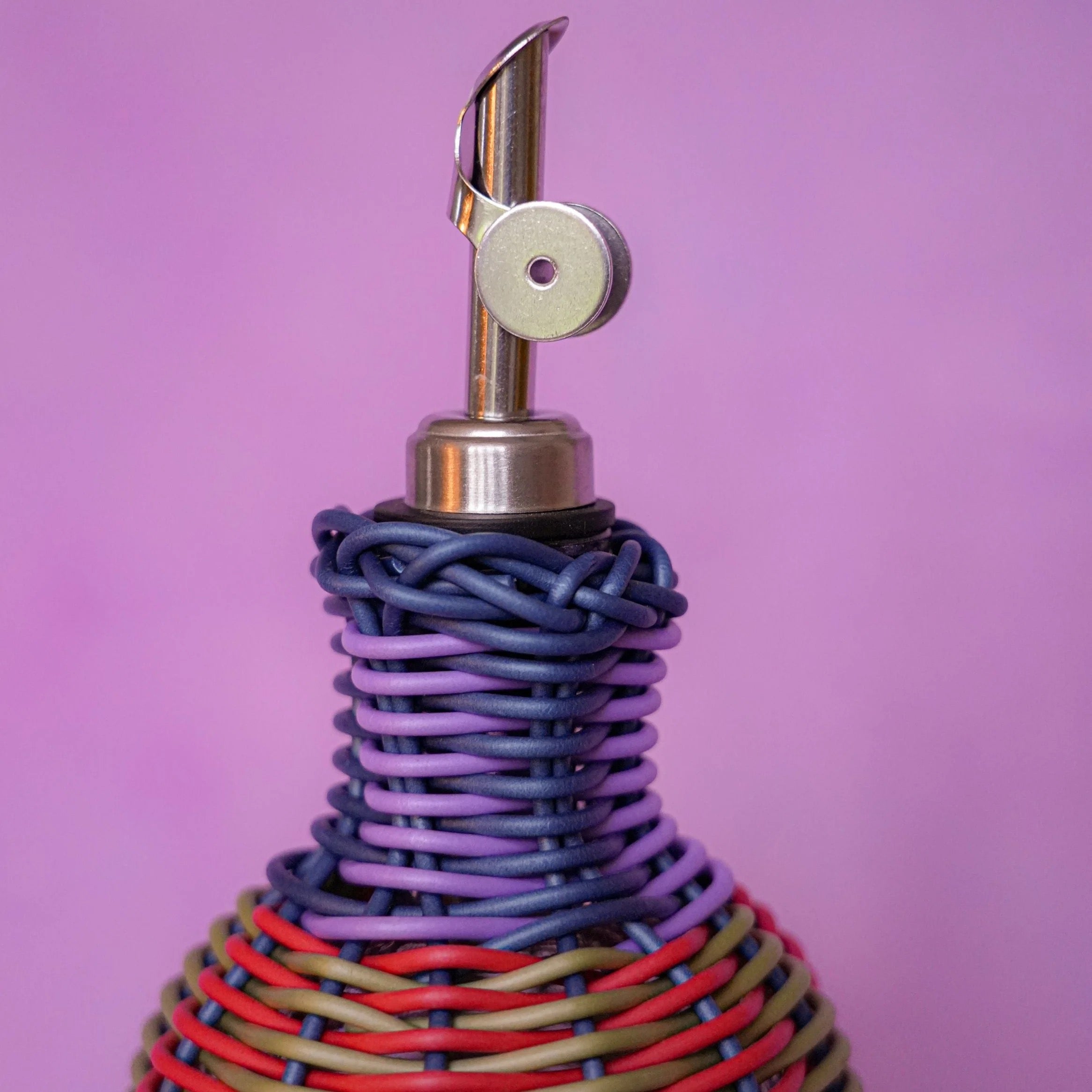 MEAGEN OIL POURER GREEN/RED