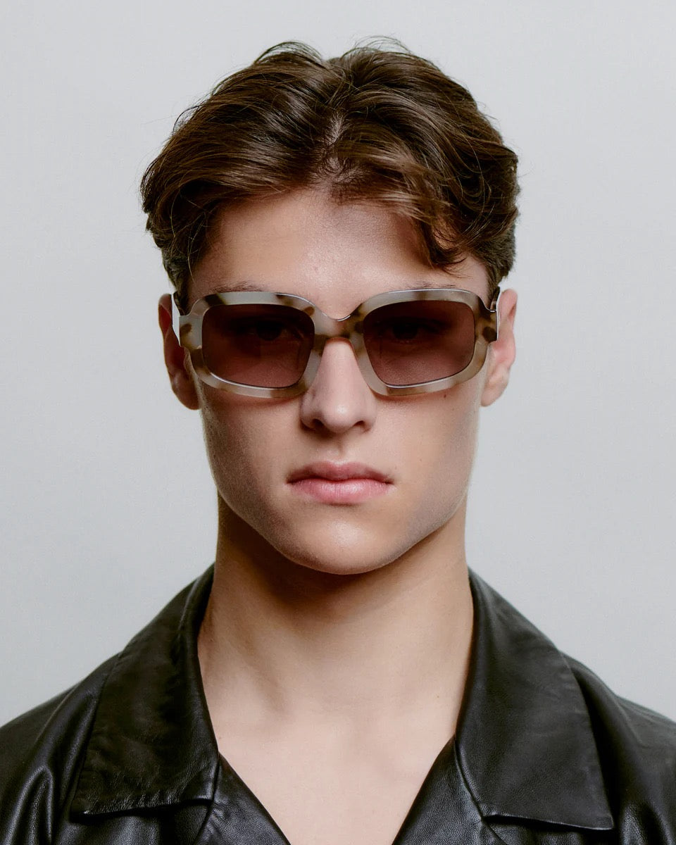 A.KJAERBEDE SUNGLASSES  PLUTO COOKIE DOUGH