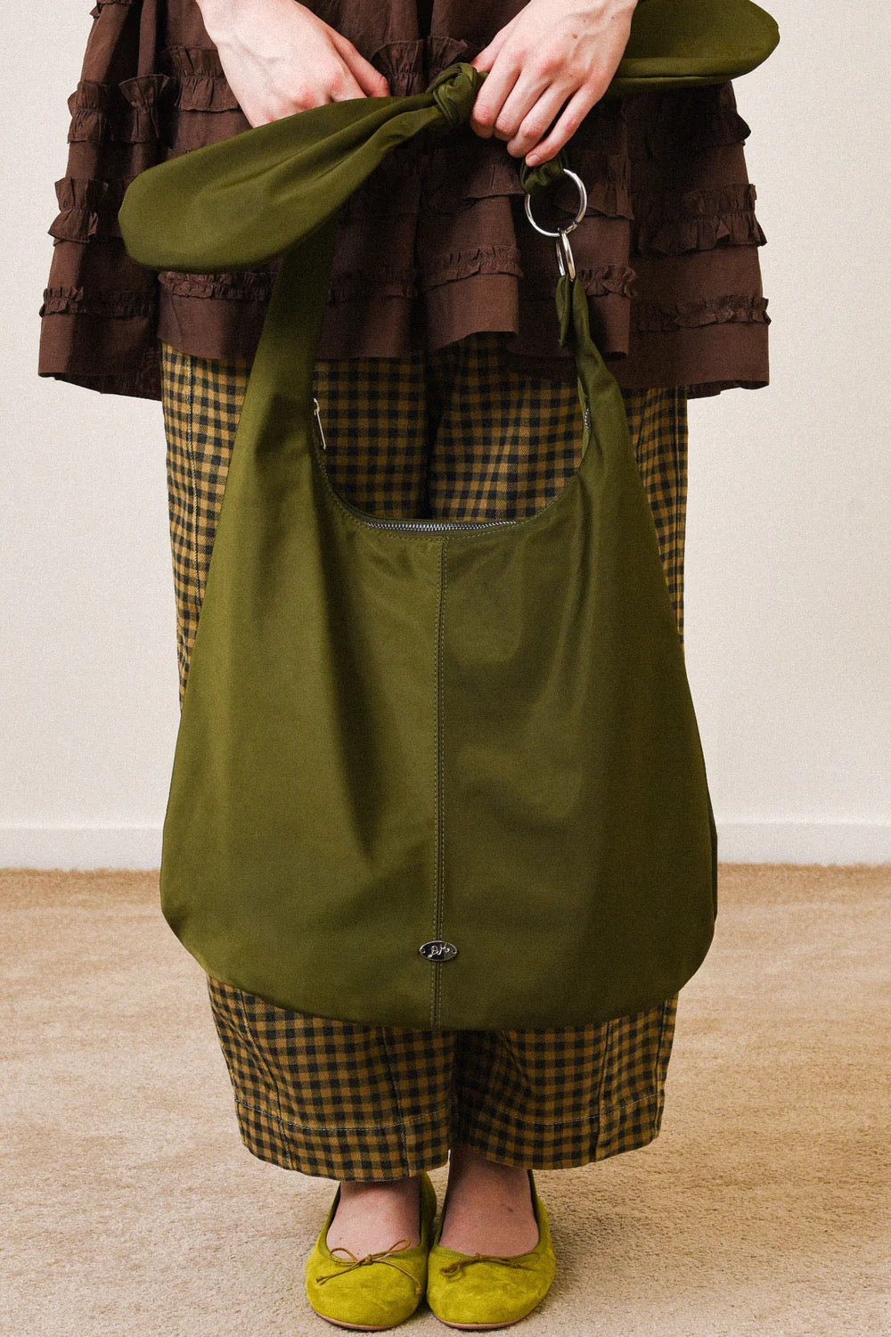DAMSON MADDER  GENE OVERSIZED OLIVE BAG