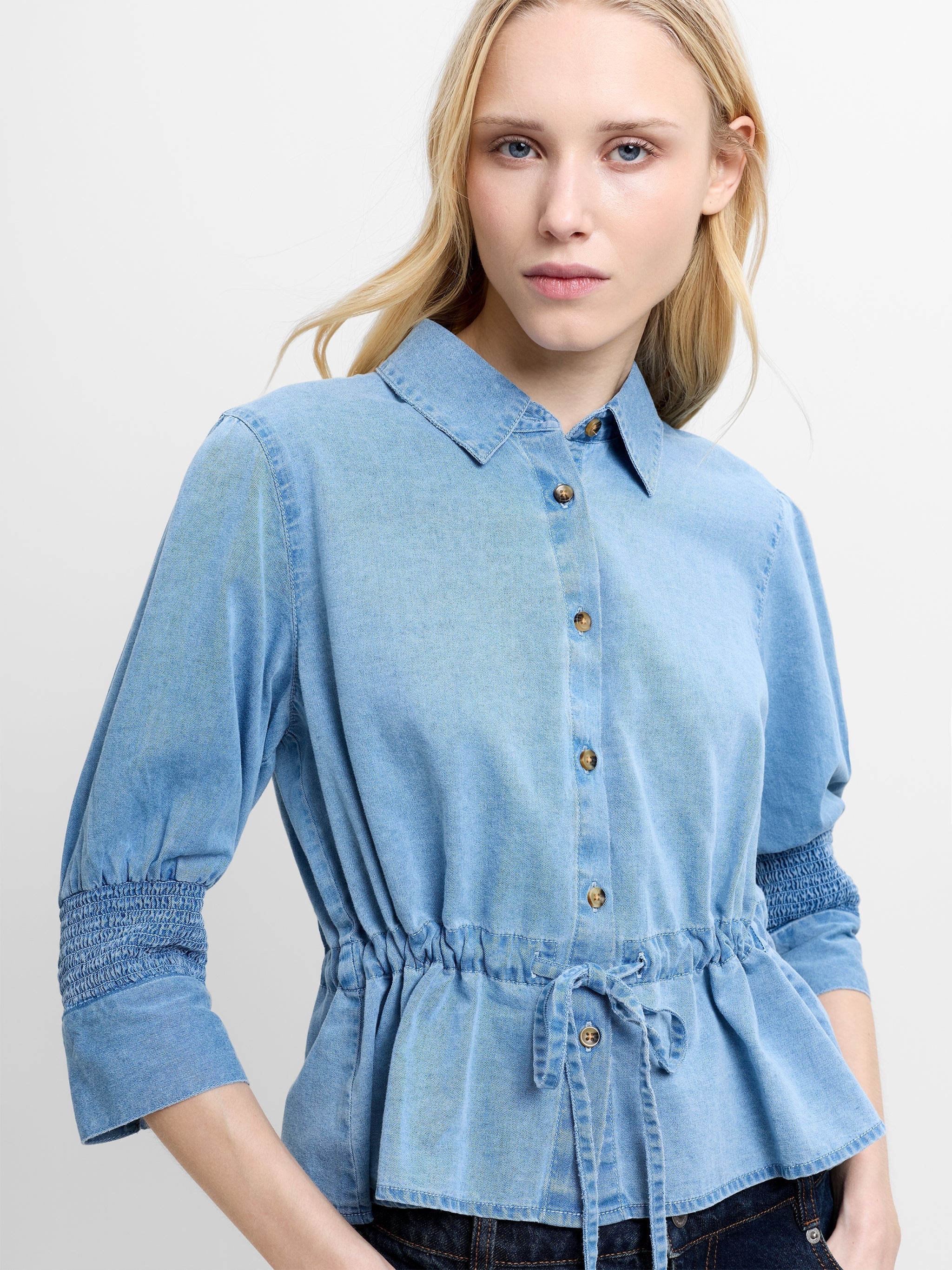 FRENCH CONNECTION  ZAVES CHAMBRAY LIGHT WASH