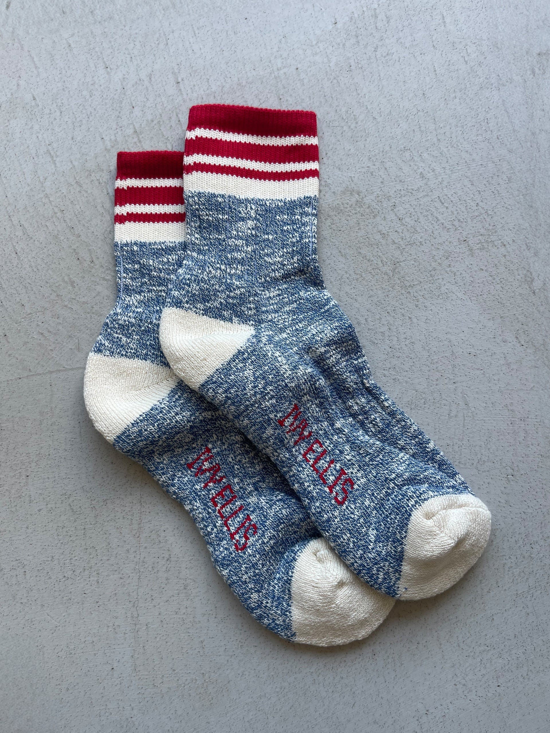 IVY ELLIS DORNOCH SOCKS BLUE/RED