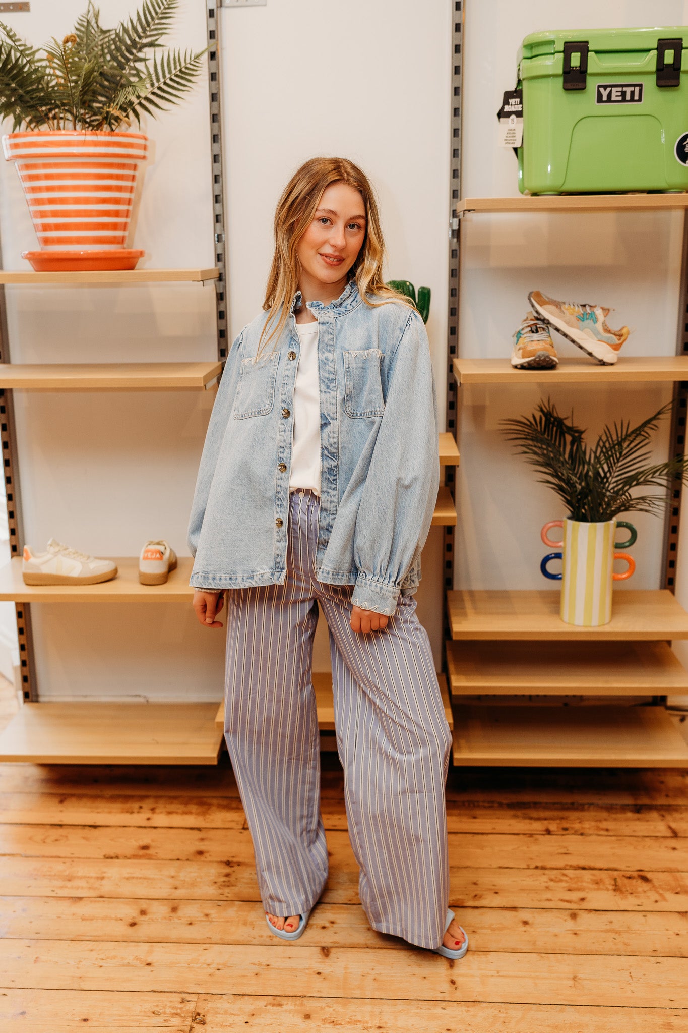 ICHI IHFELIA  BLUE AND WHITE STRIPE PANT
