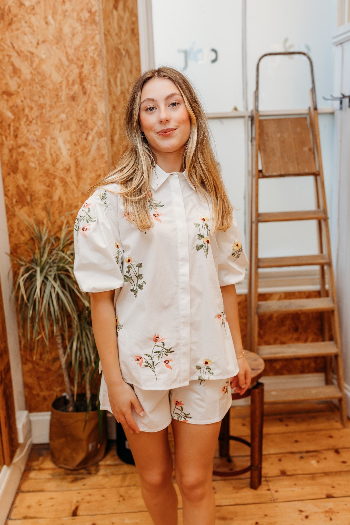 FRENCH CONNECTION  CAMBRIA LINEN WHITE SHORT