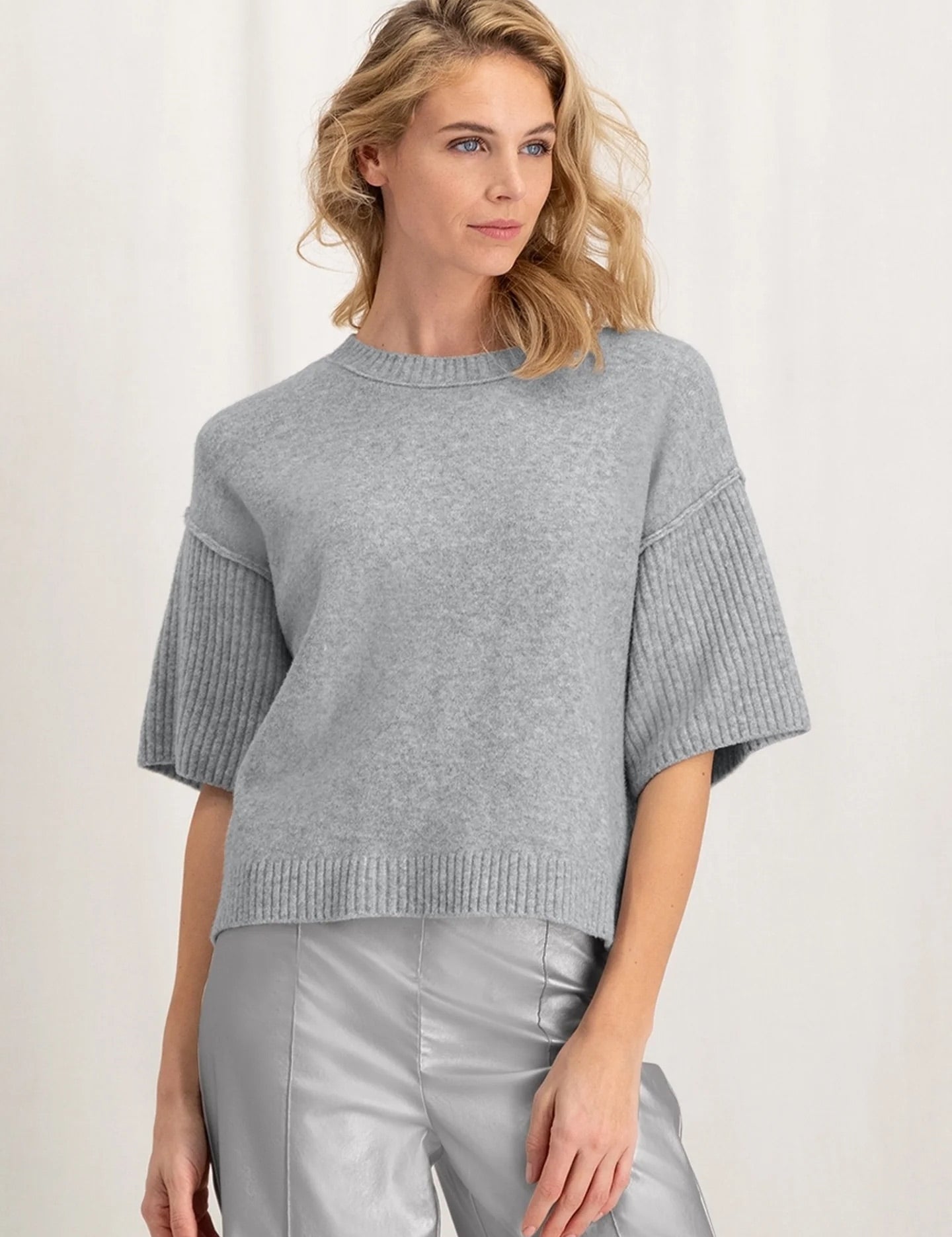 sweater-with-boatneck-wide-half-long-sleeves-in-boxy-fit-grey-melange_1f4846bd-f9b1-4716-87c7-672038548bf3_2880x_jpg.jpg